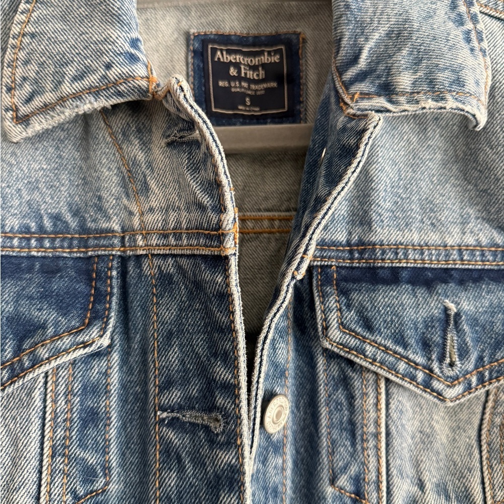 Abercrombie Two Tone Denim Jacket - Picture 3 of 3